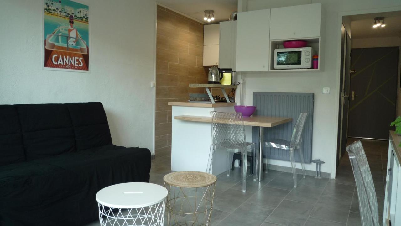 Appartementfrontdemersaintraphaelsantalucia Екстериор снимка